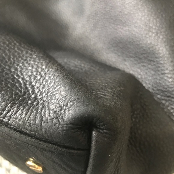 Tory Burch Amanda Tote - Picture 5 of 9